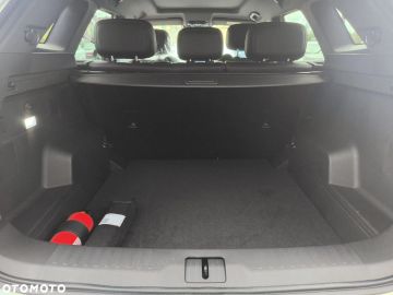 Car image 34