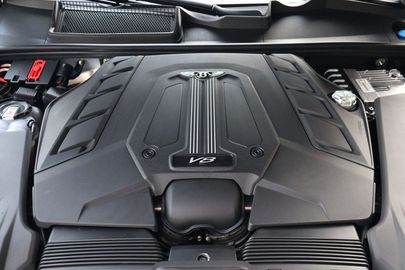 Car image 36