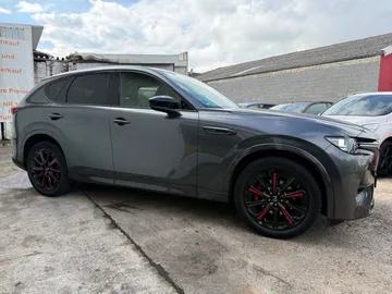 Car image 24