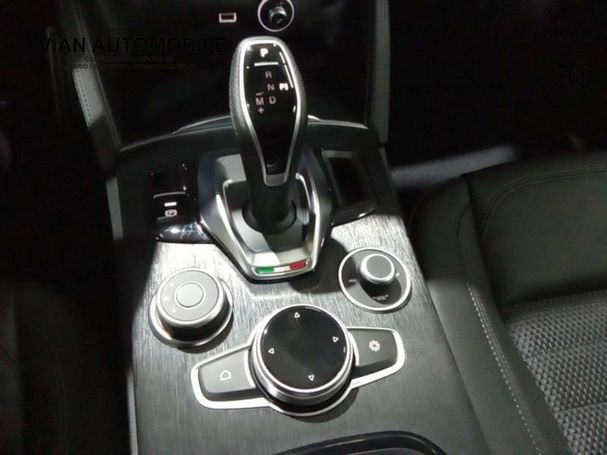 Alfa Romeo Stelvio 2.2 118 kW image number 21