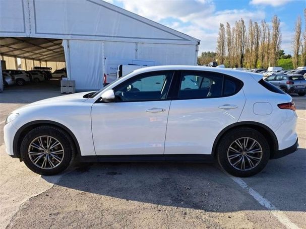 Alfa Romeo Stelvio 2.2 Business 118 kW image number 5