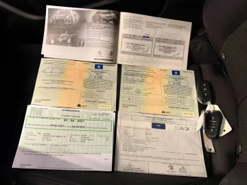 Car image 29