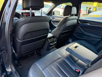 Car image 35