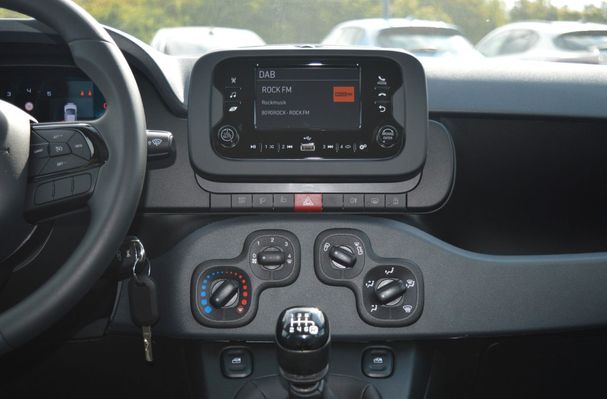 Fiat Panda 1.0 GSE Hybrid 51 kW image number 10