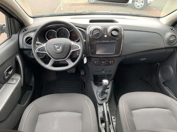 Car image 16