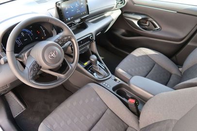 Car image 9