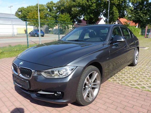 BMW 320i 135 kW image number 1