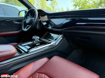 Car image 32