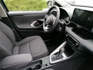 Car image 13