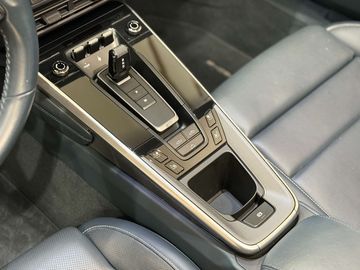 Car image 31