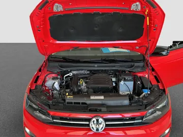 Car image 23