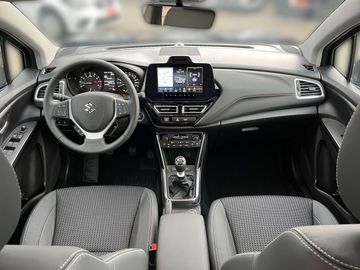 Car image 11