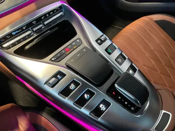 Car image 33