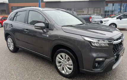 Car image 3