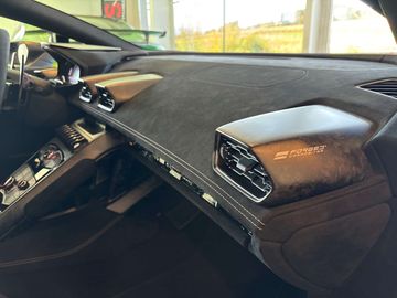 Car image 36