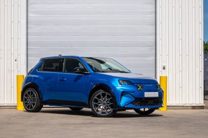 Car image 2