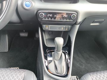 Car image 15