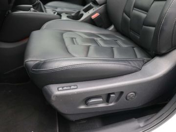 Car image 37