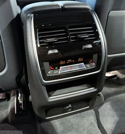 Car image 48