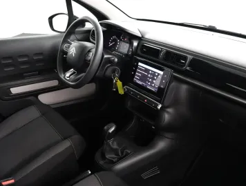 Car image 49