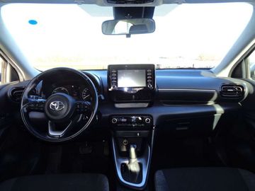 Car image 13