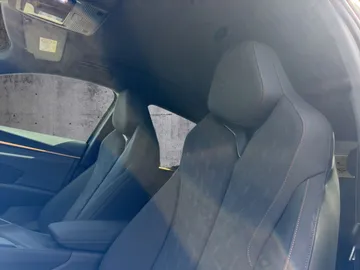 Car image 28