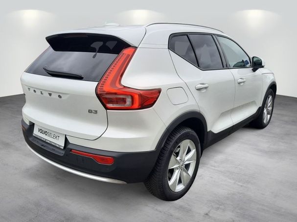 Volvo XC40 B3 Core 120 kW image number 4