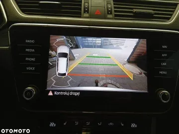 Car image 39