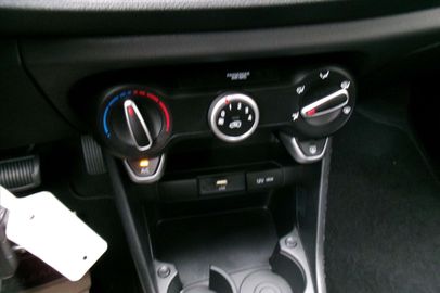 Car image 31