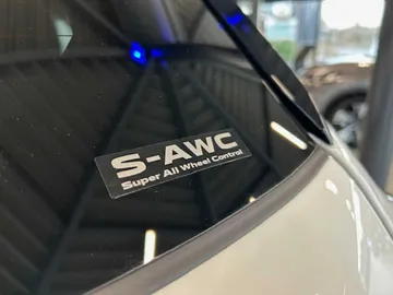 Car image 32
