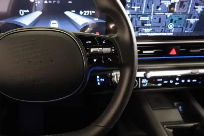 Car image 35