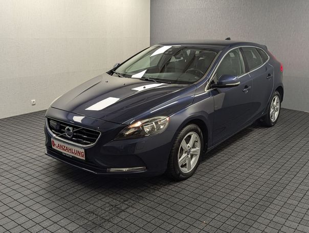 Volvo V40 Momentum 110 kW image number 1