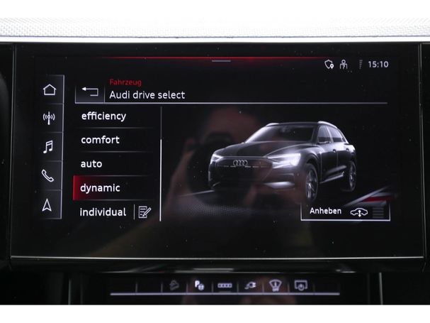 Audi e-tron 55 S-line 300 kW image number 15