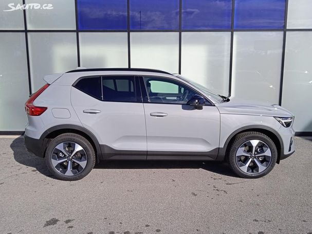 Volvo XC40 B4 Plus 144 kW image number 6