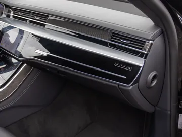 Car image 32