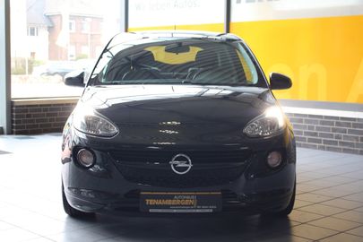 Car image 19