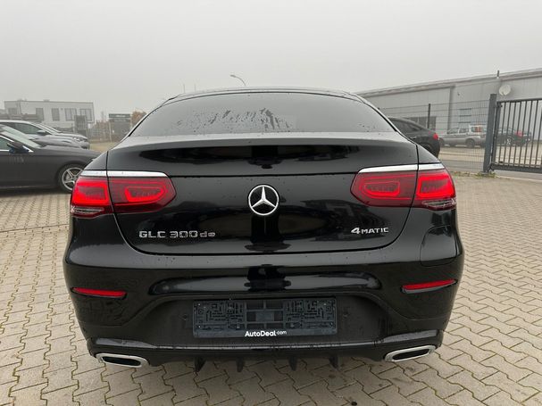 Mercedes-Benz GLC 300 de 225 kW image number 5