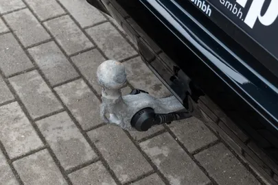 Car image 34