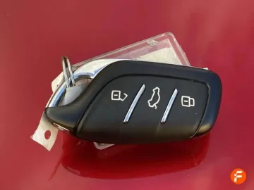 Car image 32