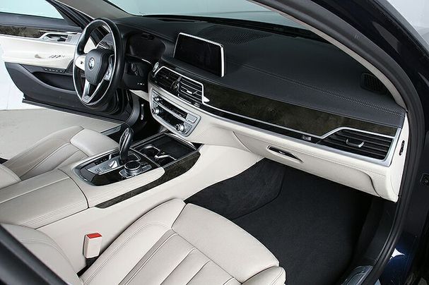 BMW 730d 195 kW image number 7