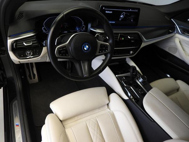 BMW 530 Touring 215 kW image number 6