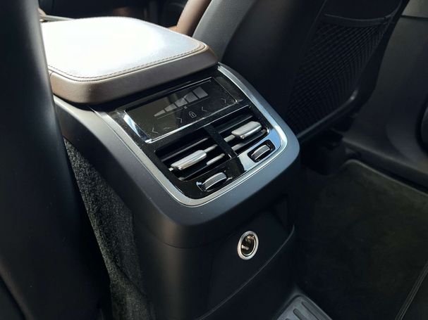 Volvo XC90 Recharge T8 AWD 288 kW image number 15