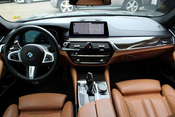 BMW 520i Touring 135 kW image number 7