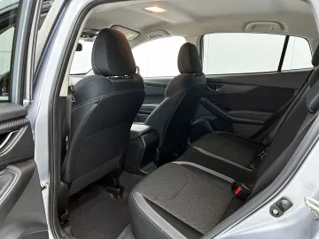 Car image 33