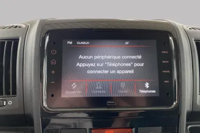 Car image 30