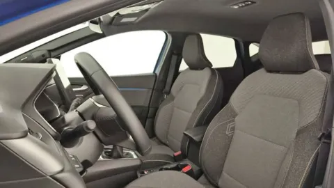 Car image 25