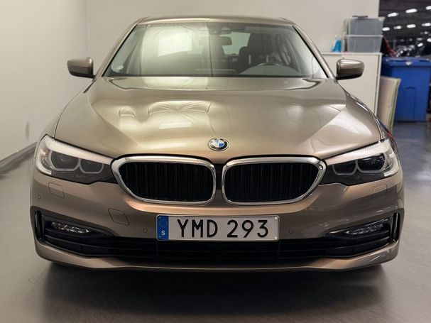 BMW 520d Sport Line 141 kW image number 12