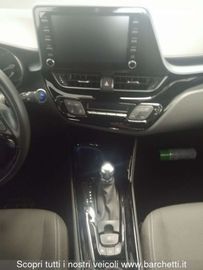 Car image 10