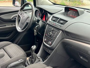 Car image 12