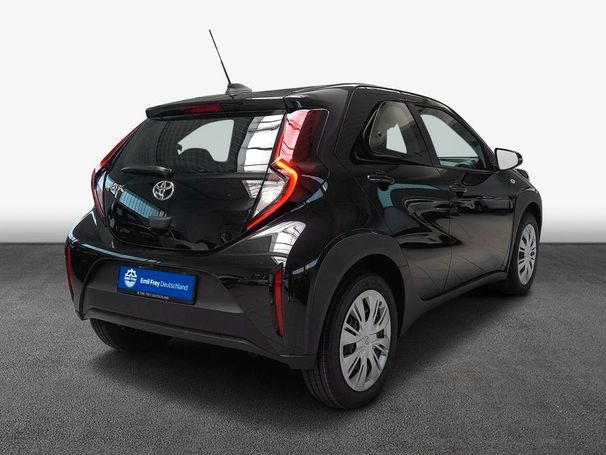 Toyota Aygo X 53 kW image number 4